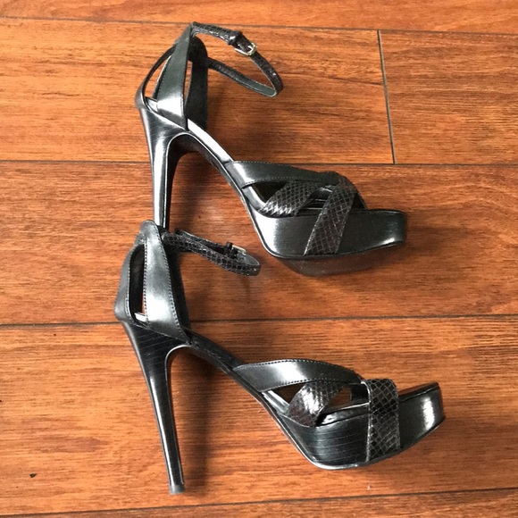 👠👠Guess High Heeled Shoes👠👠 - Picture 3 of 9